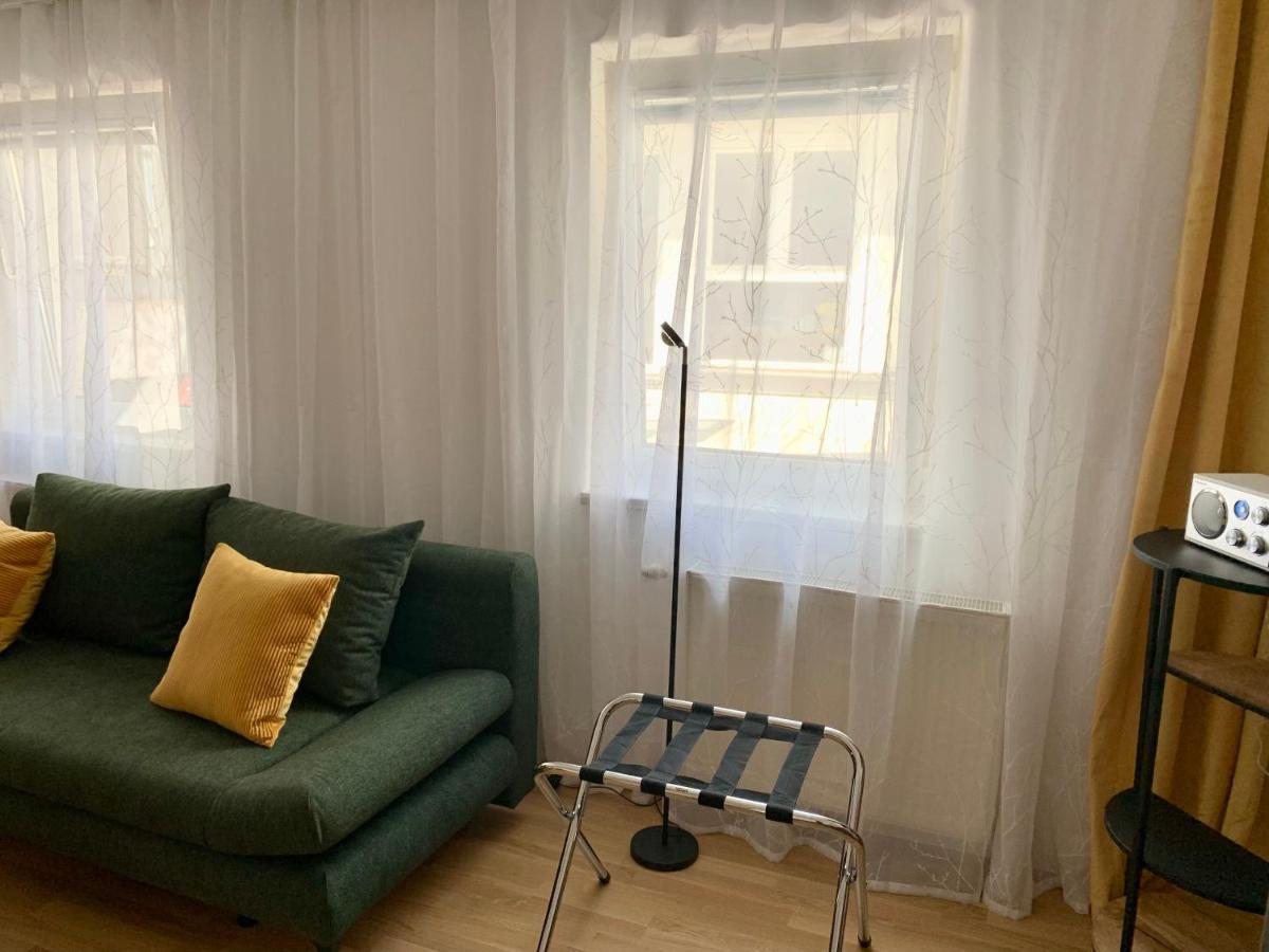 Air-Conditioned, Quiet Apartment With A Terrace In Center Of St Poelten - Smart Tv Sankt Poelten Kültér fotó
