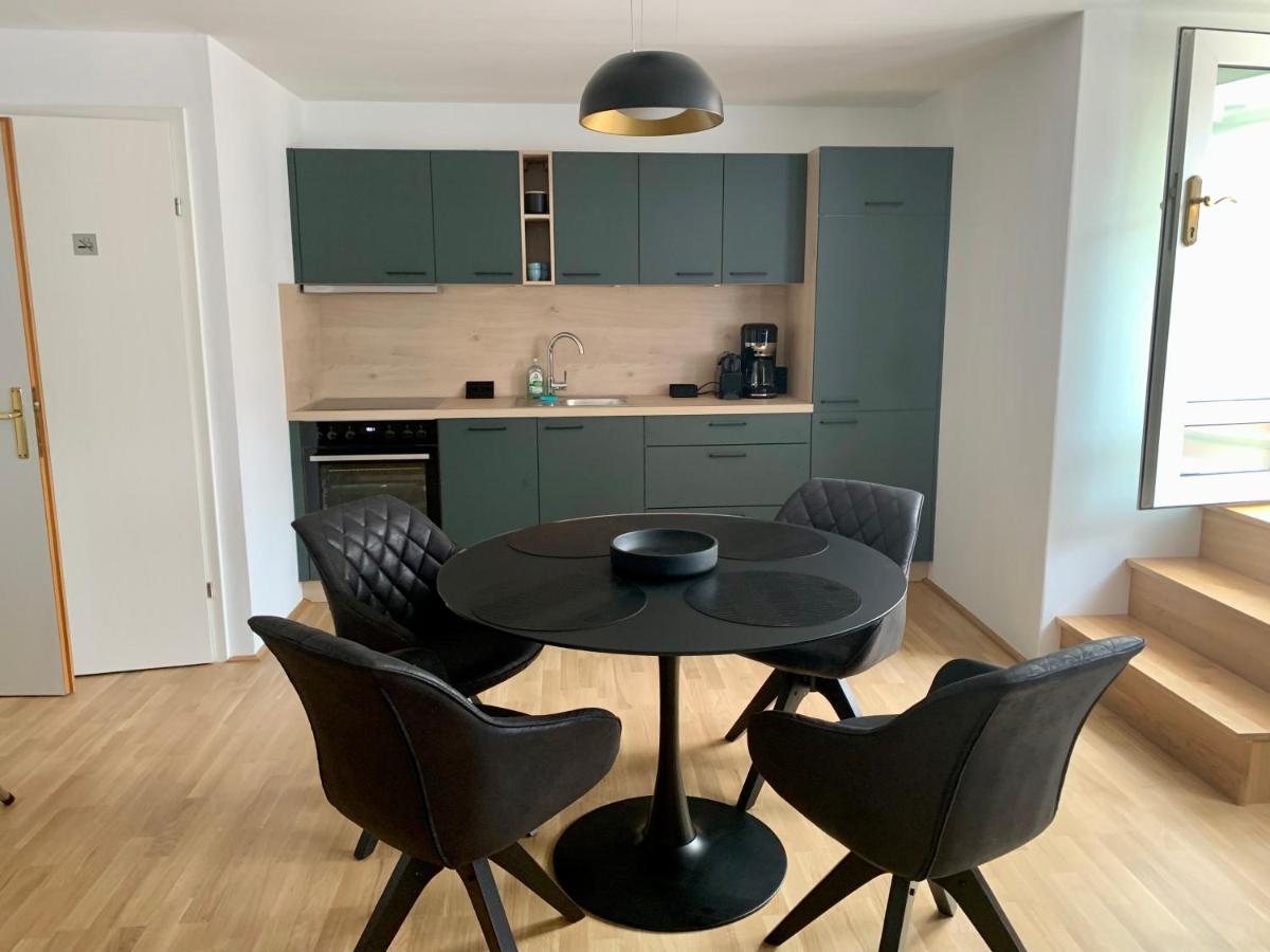 Air-Conditioned, Quiet Apartment With A Terrace In Center Of St Poelten - Smart Tv Sankt Poelten Kültér fotó